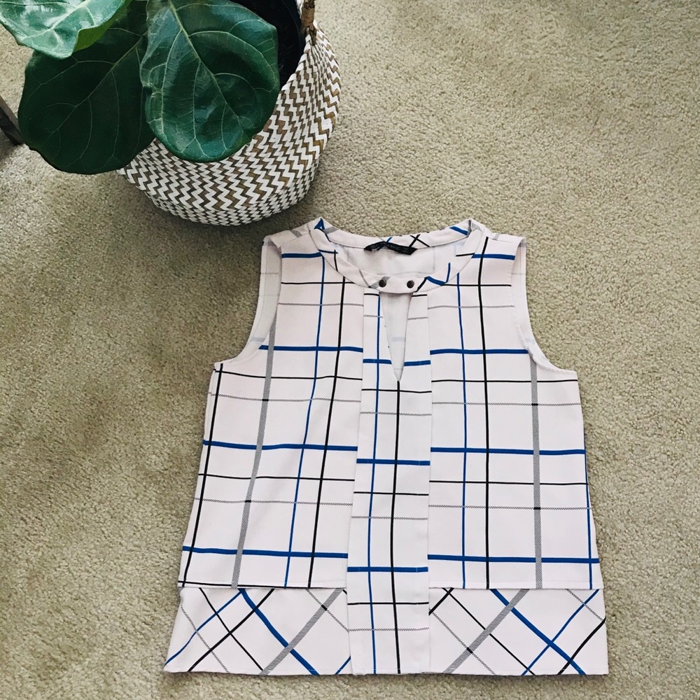 📦Zara Keyhole Cut-Out Plaid Sleeveless Top